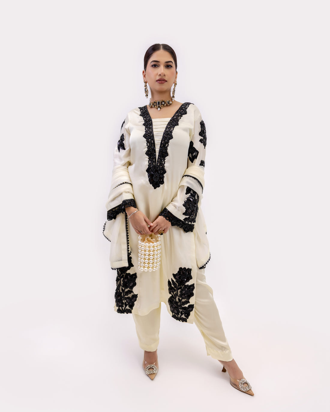 Noir-e-Noor